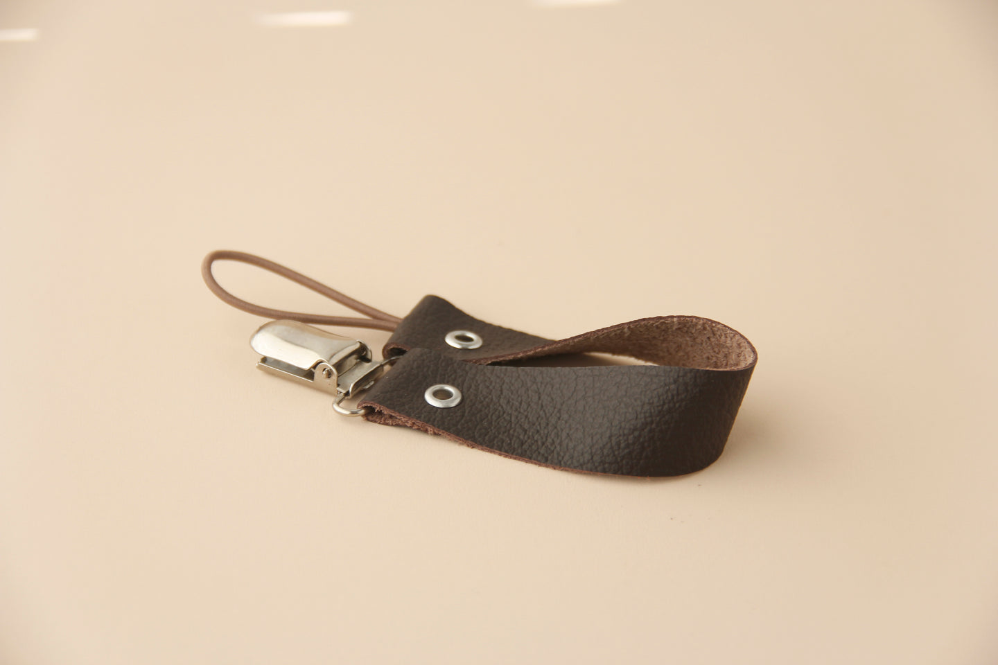 Leather Pacifier Holder - Mocha