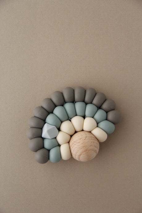 Rainbow Teether - Winter Grey
