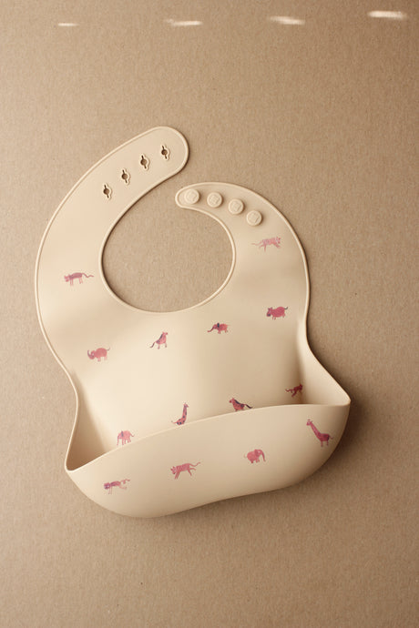 MUSHIE Silicone Baby Bib | Safari Tan