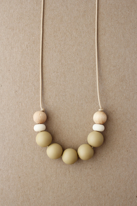 Mommy Necklace - Neris | Oatmeal