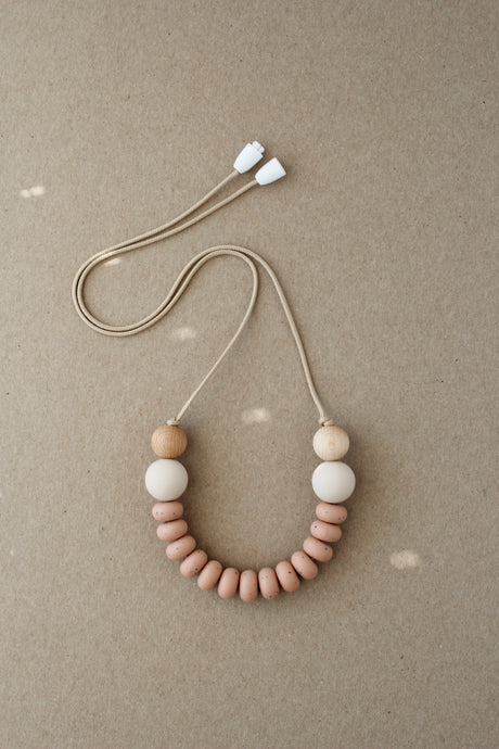 Mommy Necklace - Vilte | Speckle Coral